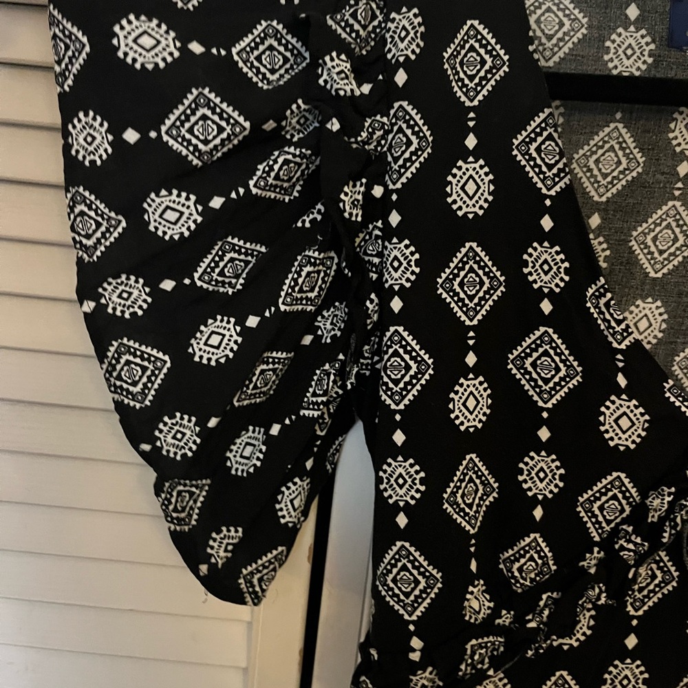 Blue rain black and white dress - Picture 3 of 4